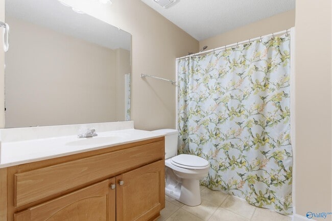 Building Photo - 124 Carillo Ln