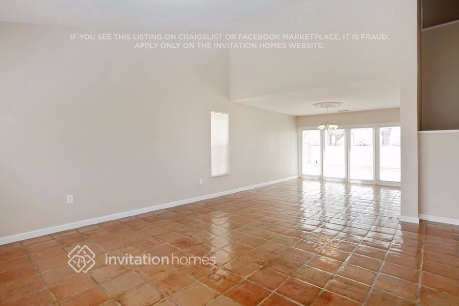 Building Photo - 14616 SW 95th Ln