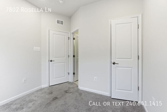 Building Photo - 7802 Rosella Ln