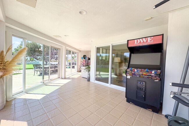 Building Photo - 31271 Bailard Rd