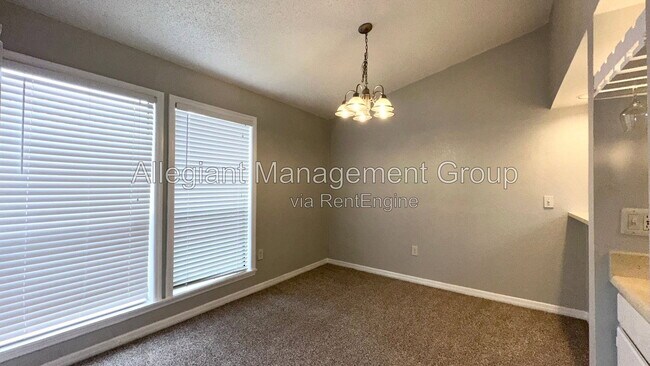 Building Photo - 655 Trinidad Ct