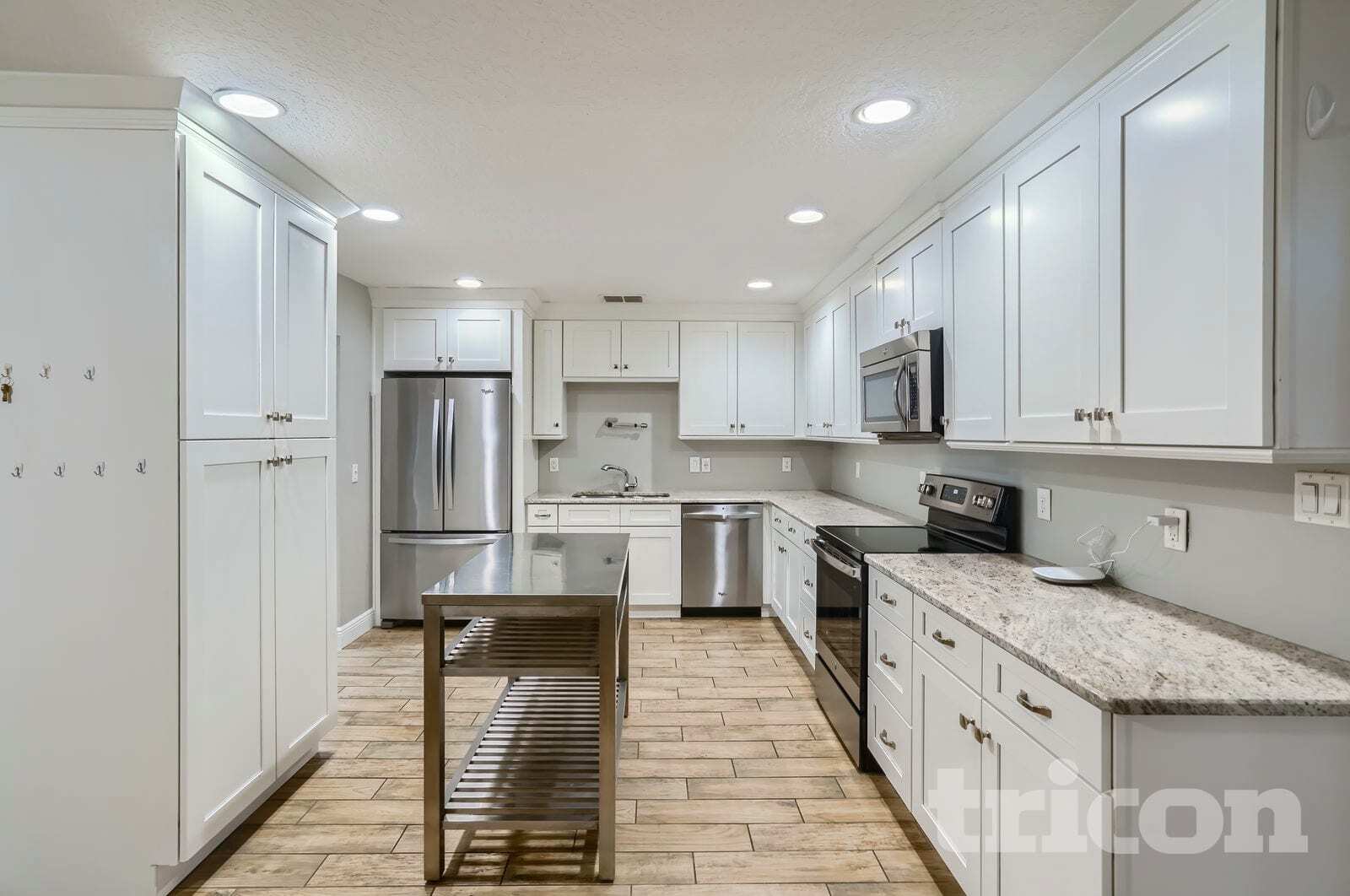 Building Photo - 421 San Sebastian Prado