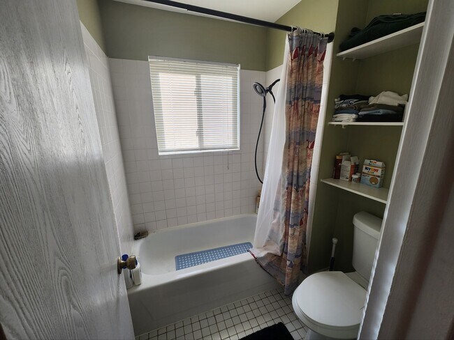 Building Photo - 5502 Dunbar Ct
