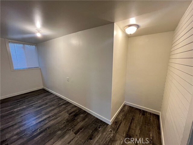 Building Photo - 1588 W 37th St