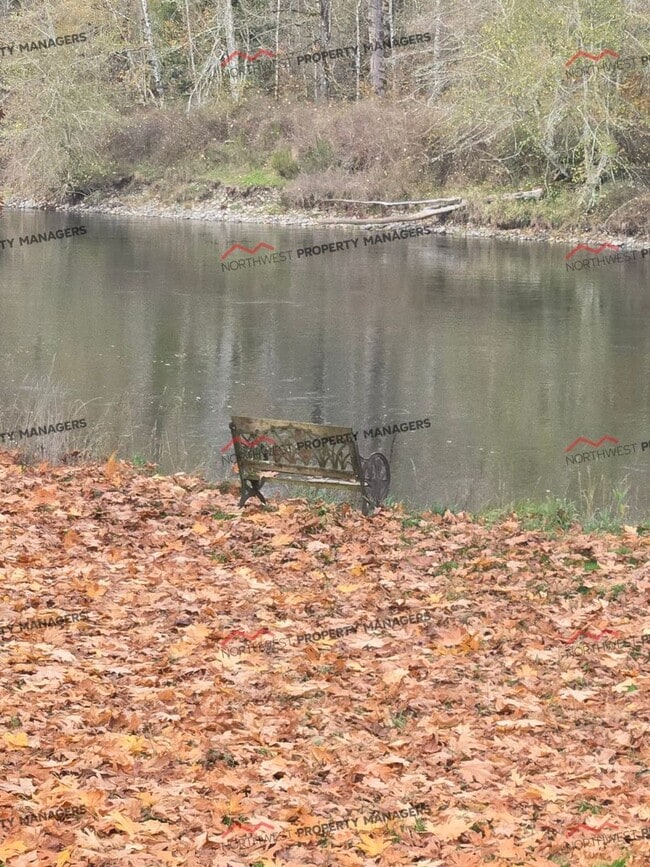 Building Photo - STATUS: *RENTED*| R66C | $1395 + $200 flat rate utility surcharge W/S/E