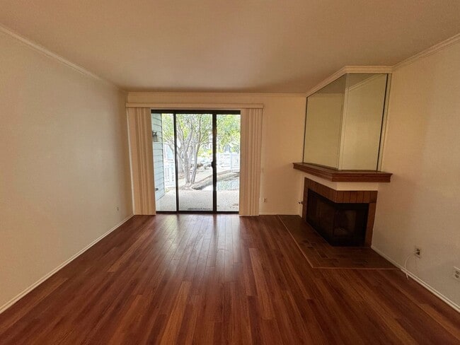 Building Photo - Sycamore Creek Community in Central Camarillo!