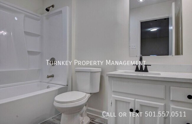 Building Photo - 1605 Pickering Dr