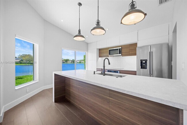 Building Photo - 16440 Ruby Lake