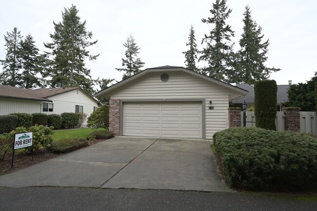 Primary Photo - 2+ bed 2 bath condo in Sunland, Sequim