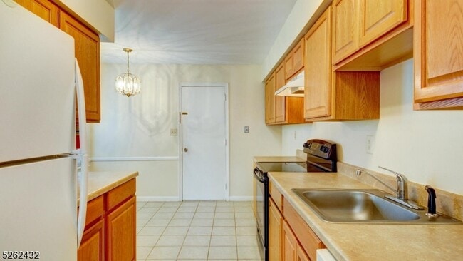 Building Photo - 70 Bayberry Dr