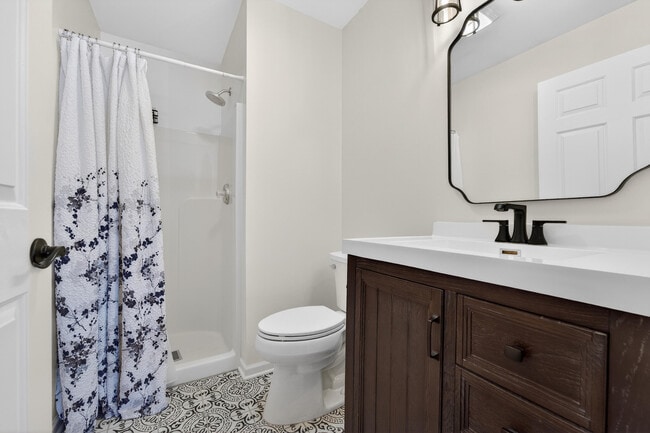 Building Photo - 129 S Curtis St