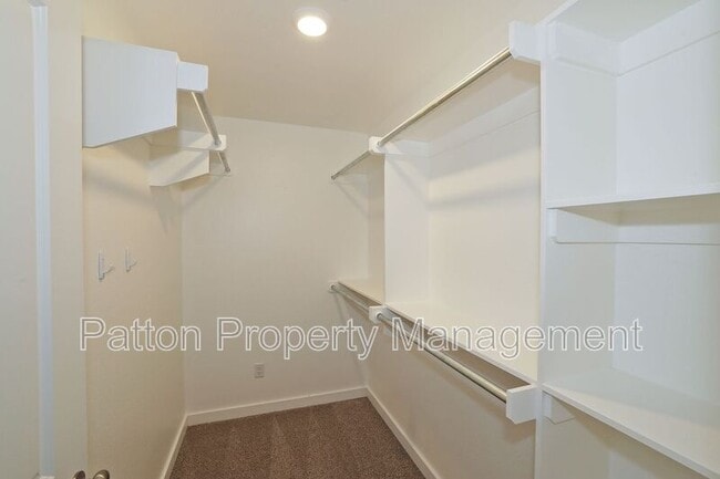 Building Photo - 7717 Bellamy Dr