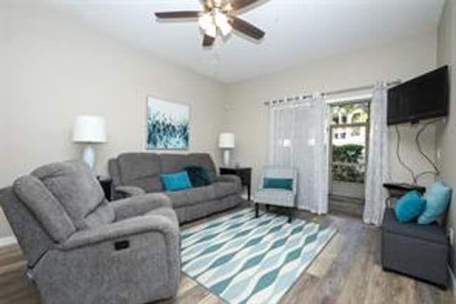 Building Photo - 694 Seabrook Ct