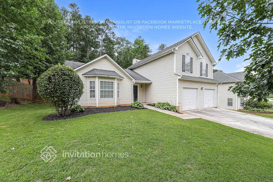 Building Photo - 4185 Soaring Dr