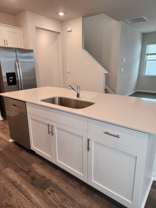 Building Photo - 553 Lemon Daisy Ln