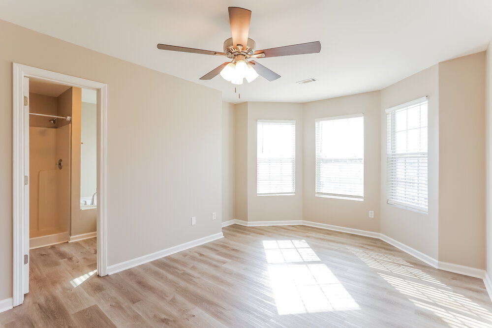 Building Photo - 5480 Sierra Trl