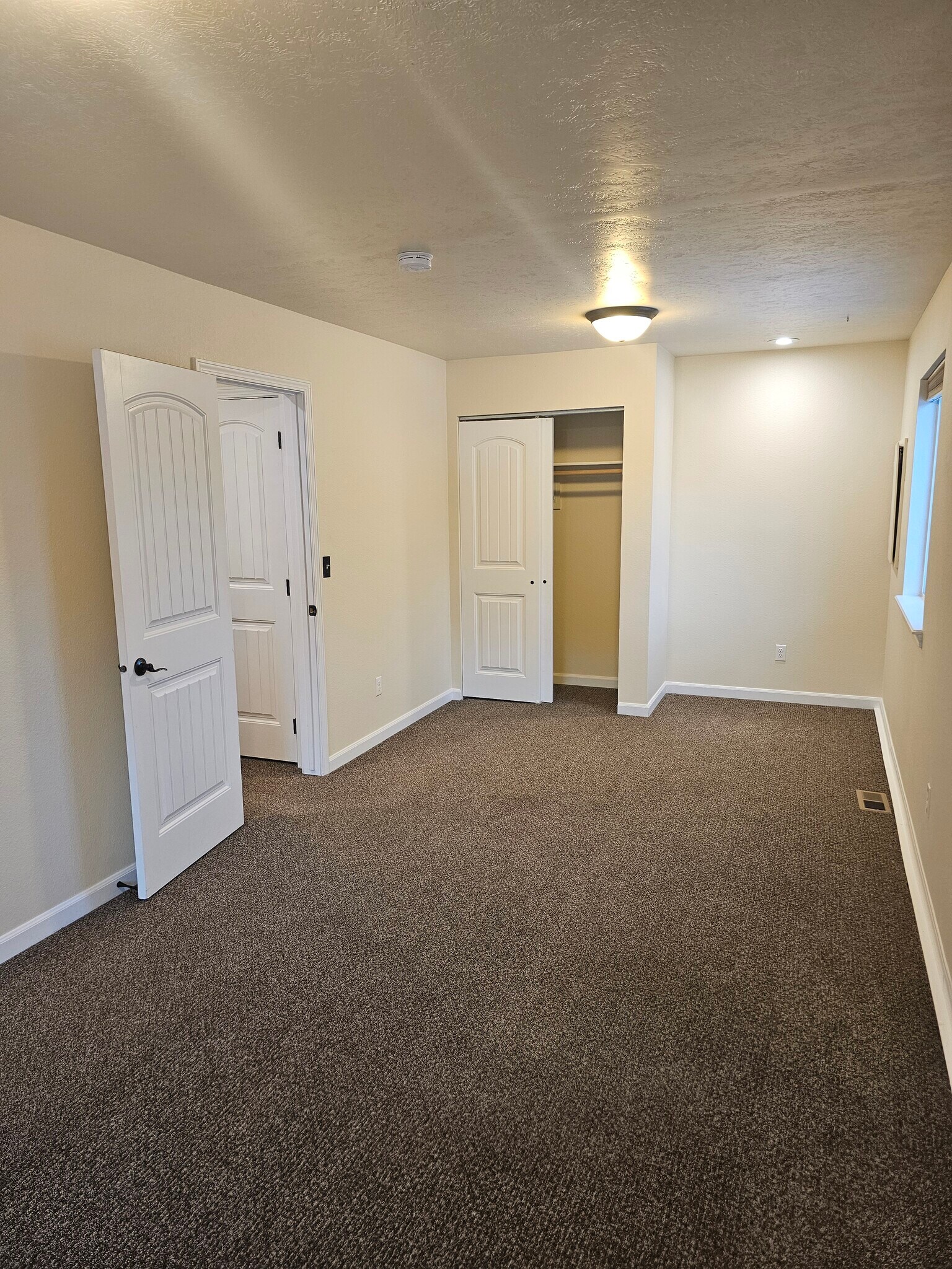 Building Photo - 2608 Gallery View Dr