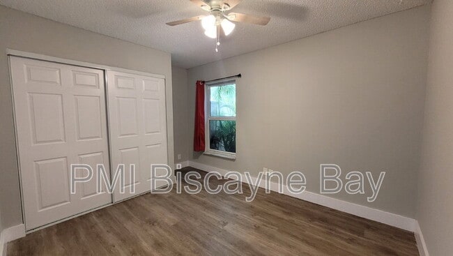 Building Photo - 1309 NW 89th Dr
