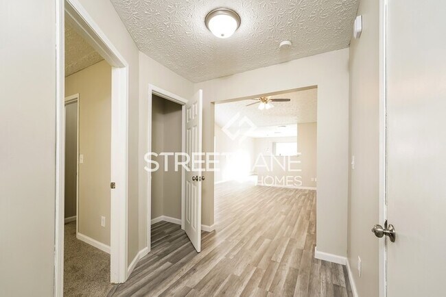 Building Photo - Charming 3 Bedroom in Grove City!