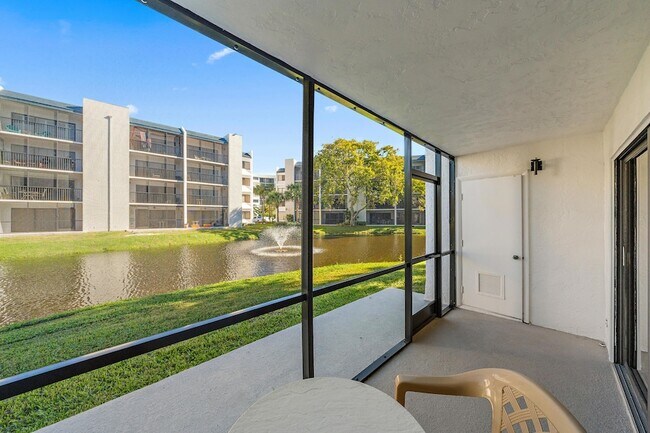 Building Photo - 1605 S US Hwy 1