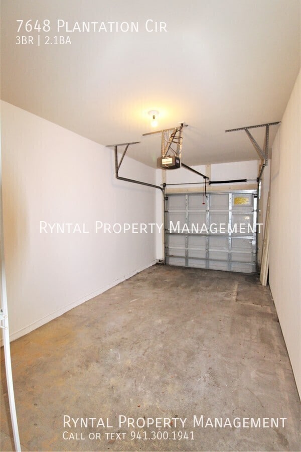 Building Photo - 7648 Plantation Cir