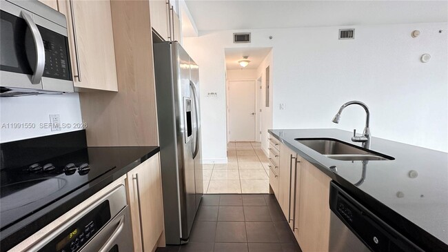 Building Photo - 79 SW 12th St