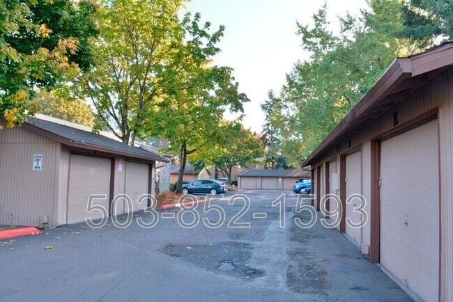 Building Photo - 20125 SW Tualatin Valley Hwy