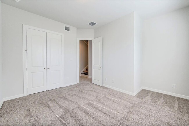 Building Photo - 1517 Canter Bayou Way