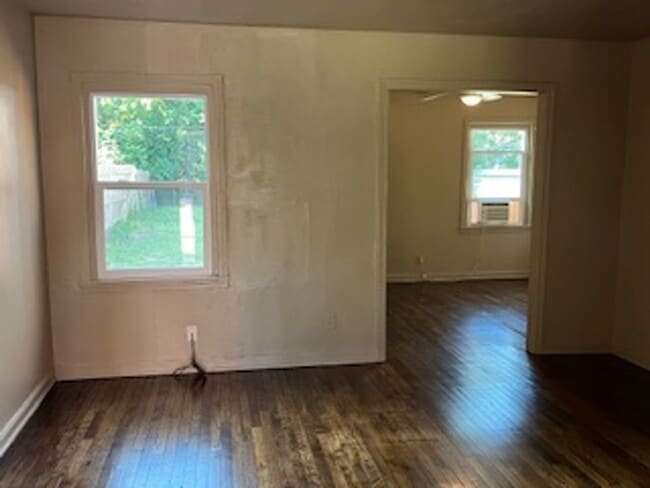 Building Photo - Affordable 2 Bedroom, 1 Bath Cottage in Bl...