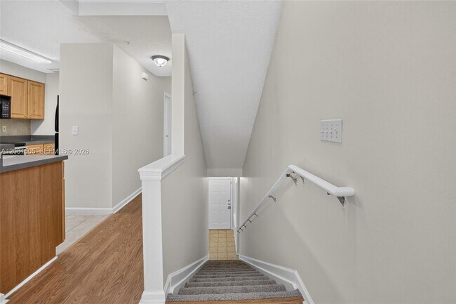 Building Photo - 2024 Alta Meadows Ln