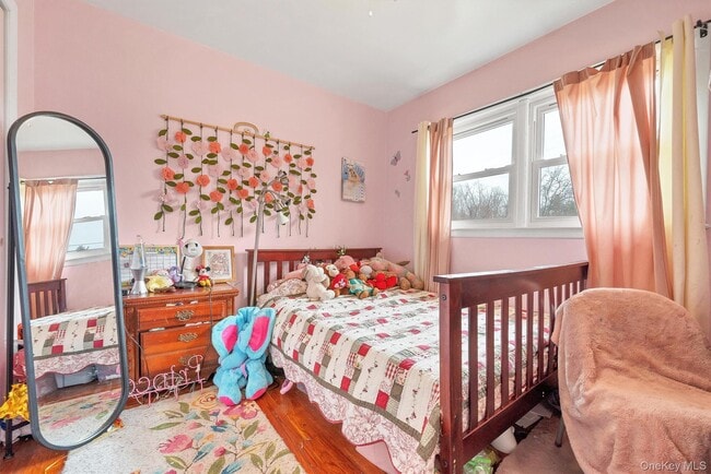 Building Photo - 10 Hanover Dr