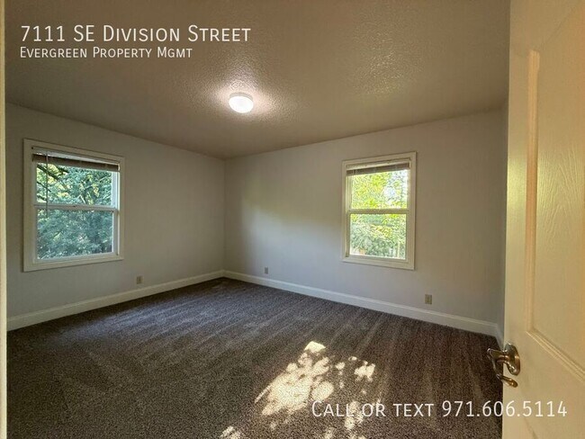 Building Photo - 7111 SE Division St