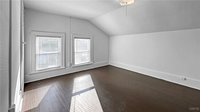 Building Photo - 809 Hamilton St