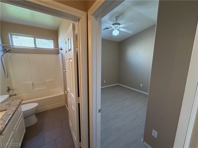 Building Photo - 1113 Heaton Ave