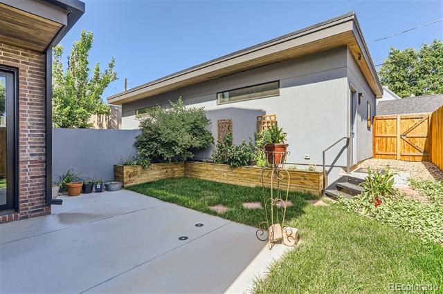 Building Photo - 1634 S Grant St