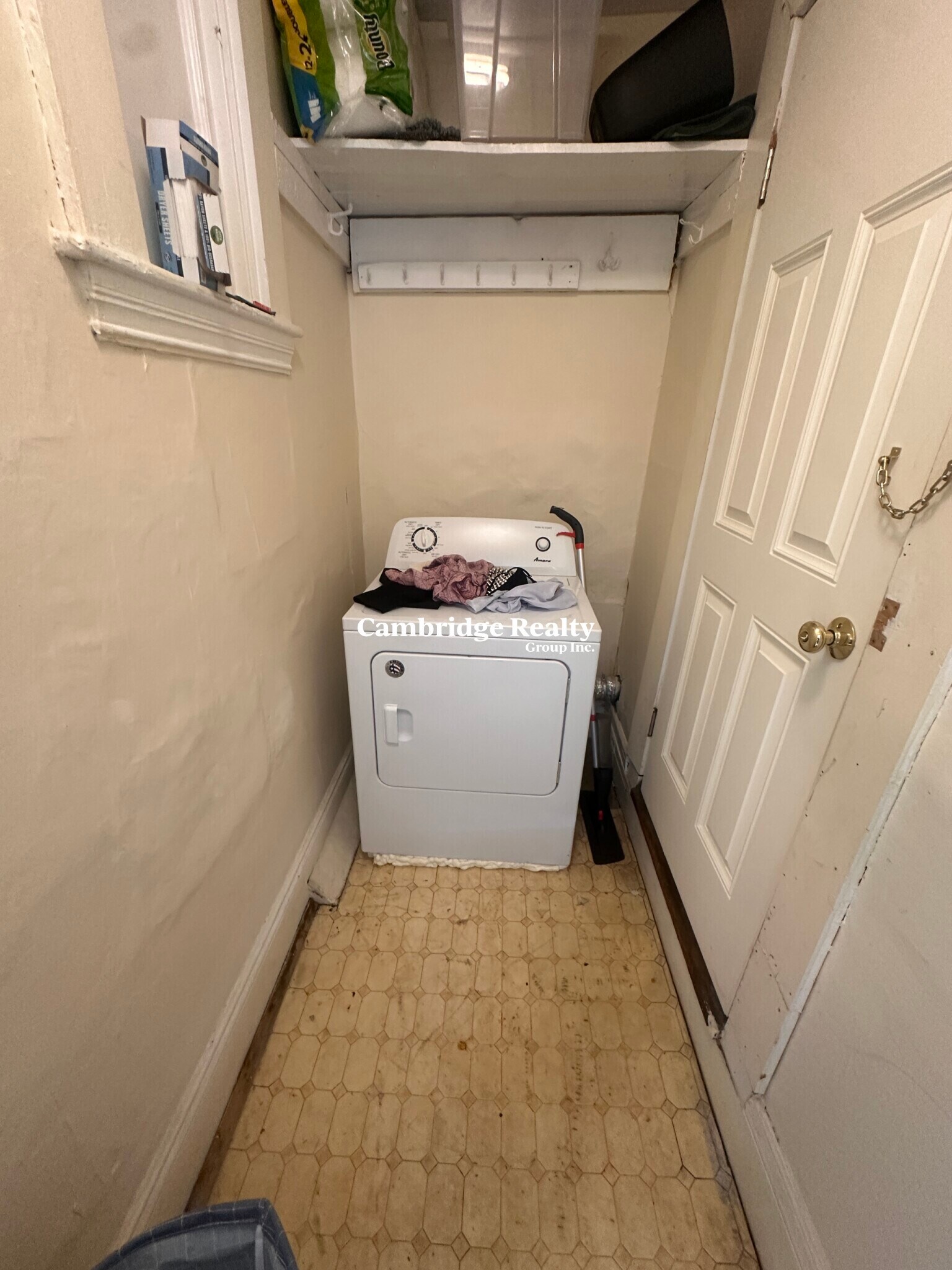 Building Photo - 543 Broadway