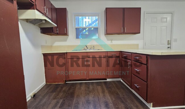 Building Photo - 2559 Green Oaks Ct SE