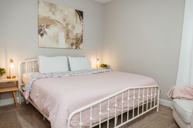 Building Photo - 105 Sago Palm Wy