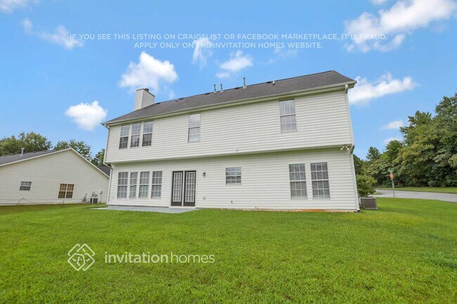 Building Photo - 5749 Cove Ln