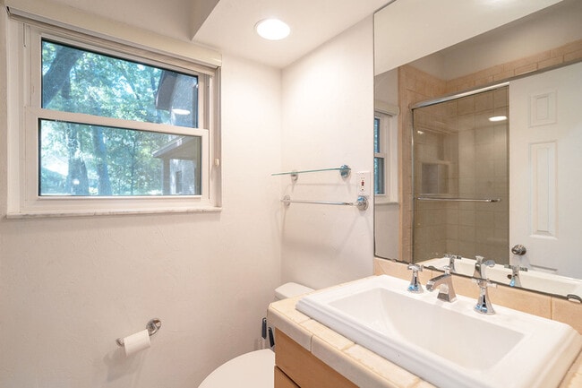 Building Photo - 3903 Dunleer Ct