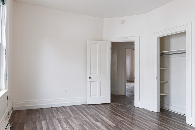 Building Photo - 1301 8th Ave