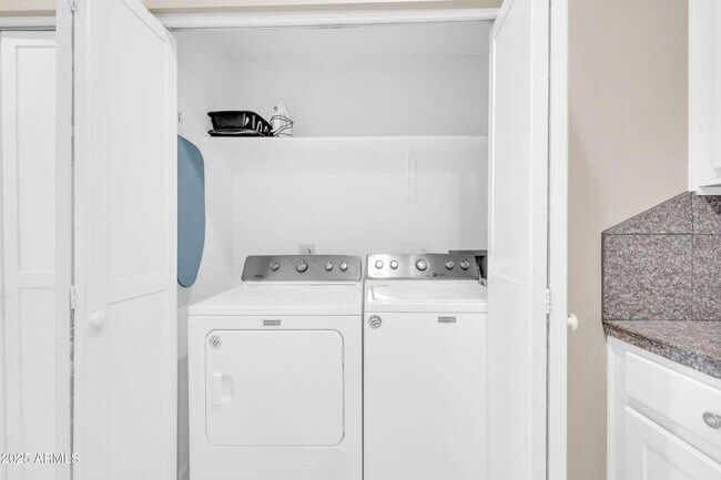 Building Photo - 11333 N 92nd St