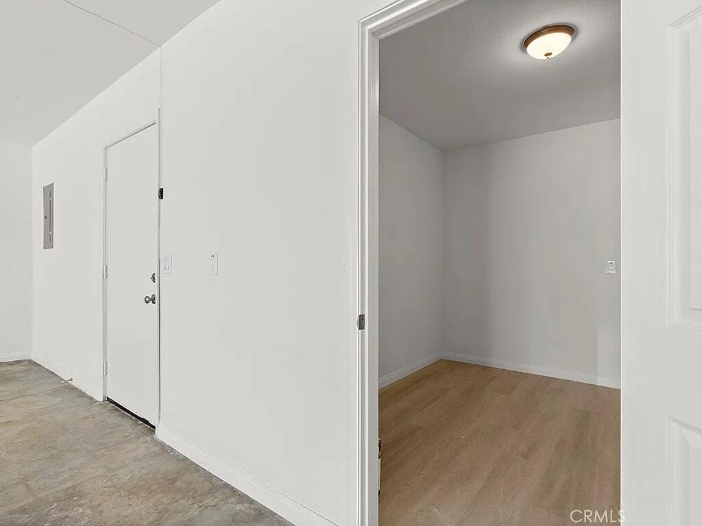 Building Photo - 11821 Wutzke St