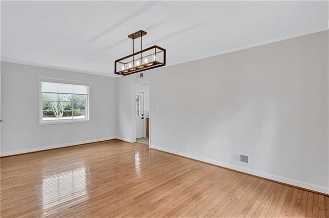 Building Photo - 5045 Chestnut Forest Ln