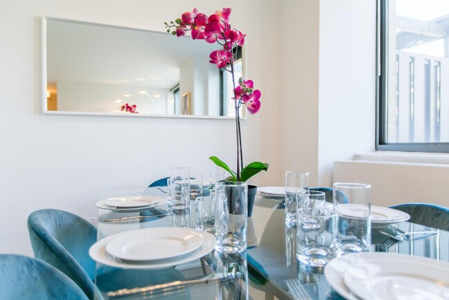 Building Photo - 45 E 33rd St