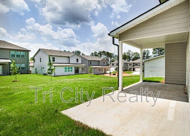 Building Photo - 602 Skye Ct