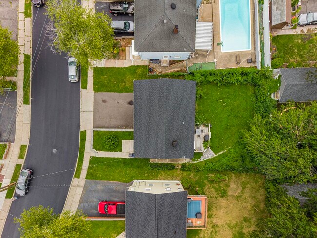 Building Photo - 420 Kipp Ave