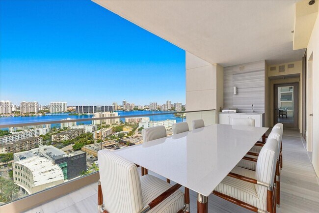 Building Photo - 17975 Collins Ave