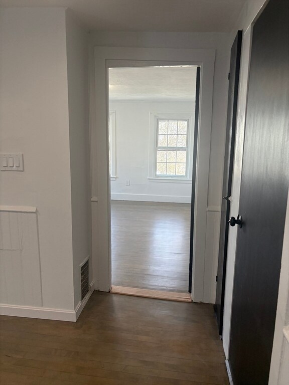 Building Photo - 34 Walnut St