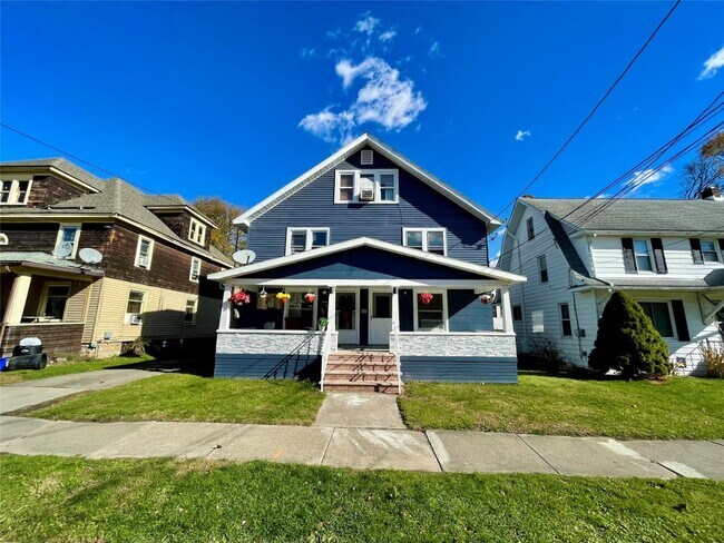 Primary Photo - 417 Adams Ave